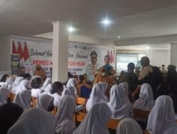 Ribuan Siswi SMA dan SMK di Sulbar Serentak Minum Tablet Tambah Darah