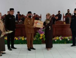 DPRD Majene Paripurna Serahkan Ranperda Tahap I