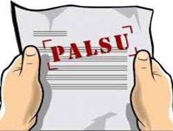Dokumen Palsu Diduga Jadi Dasar Pemberhentikan Kadis Balitbang dan Disdukcapil Majene