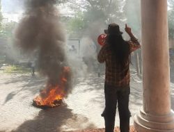 HMI Kembali Demo Desak DPRD Majene Gunakan Hak Angket