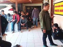 Massa AMPERA Geruduk Polresta Mamuju