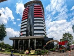 Bupati Labuhan Batu Erik Adtrada Ritonga Terjaring OTT KPK