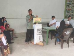 Lurah Galung Serahkan Bansos PKH Sembako Tahap II