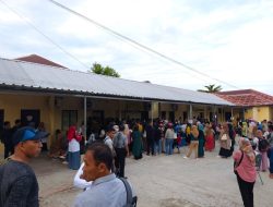 Ratusan Honorer Serbu Polres Majene, Antrean SKCK Mengular Sejak Pagi